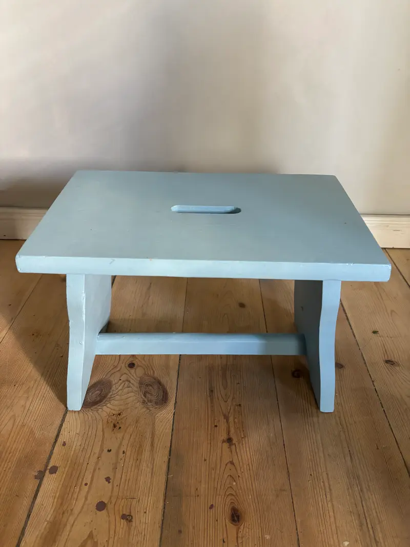 Alter Hocker