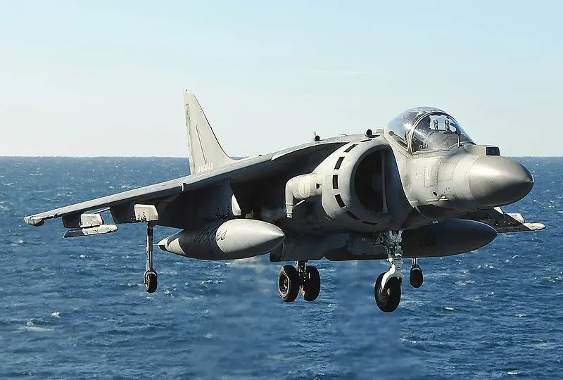 Düsenjet "Harrier"*
