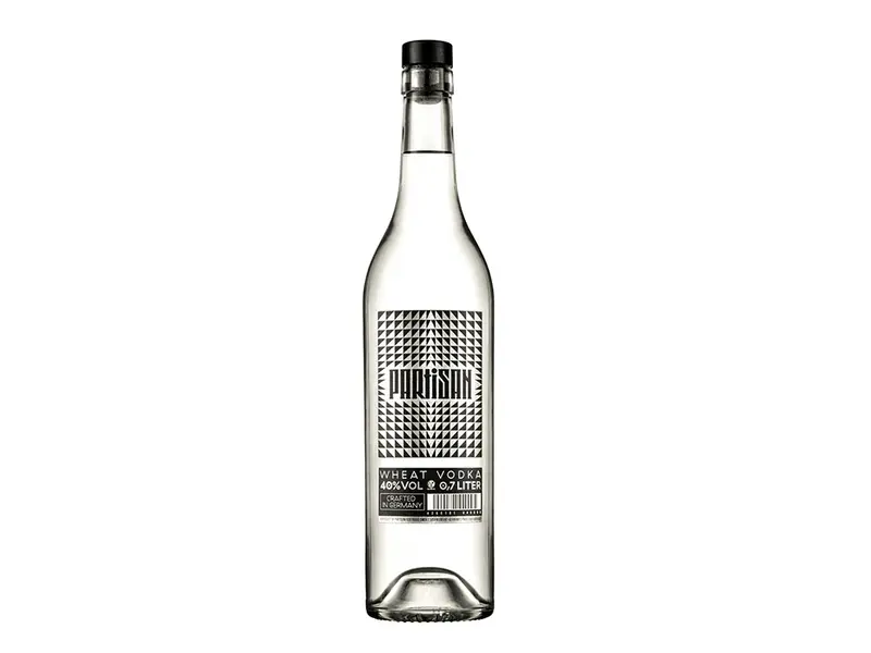 PARTISAN BLACK ° 0.7L ° 40% VOL